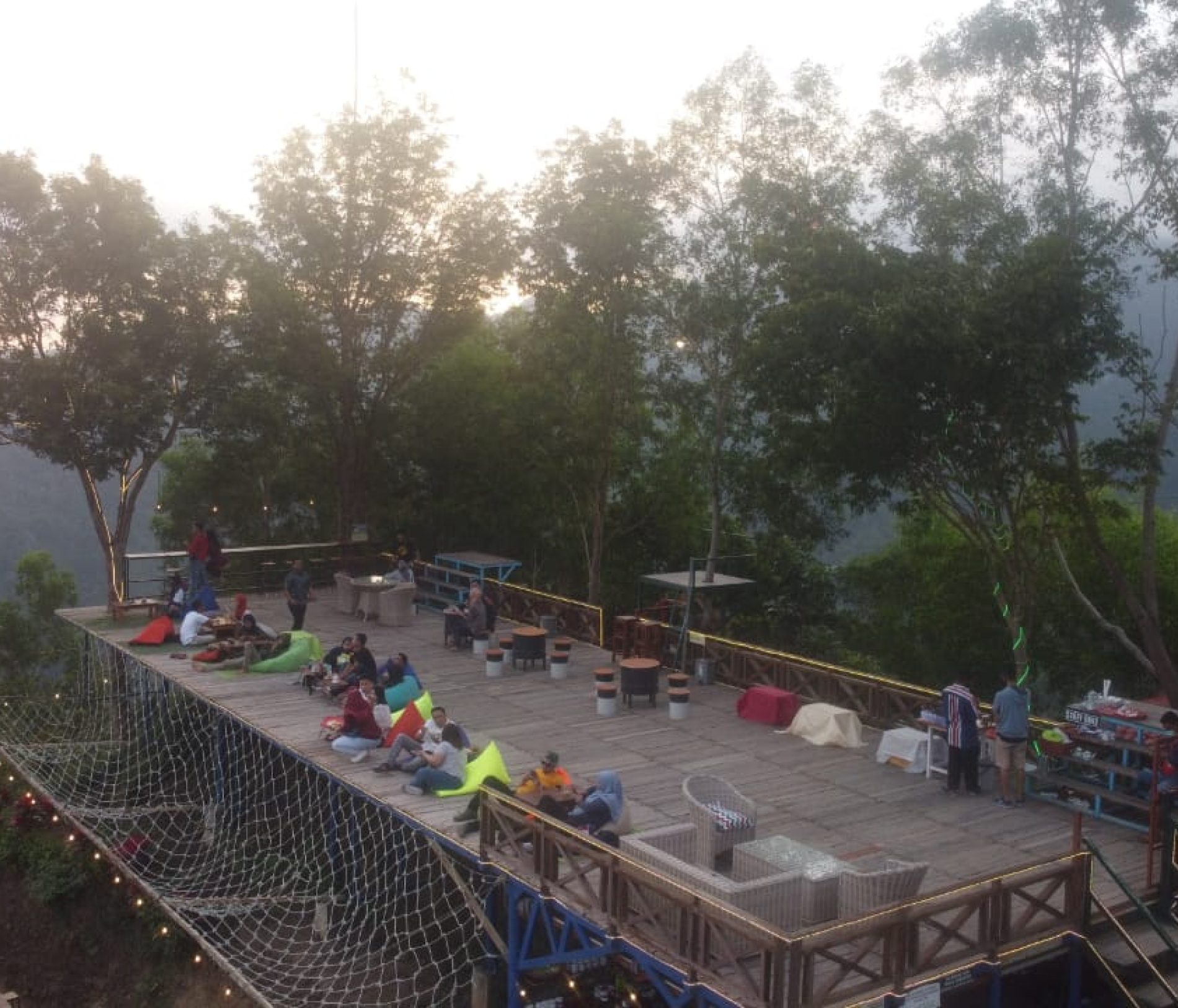 Ngopi Asyik Sambil Piknik