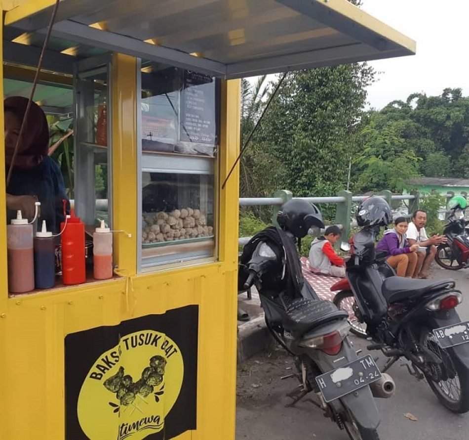 Mahasiswi Filsafat Punya Semangat Muda Berwirausaha