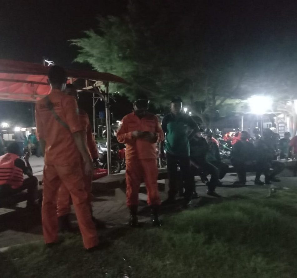 Asyik Main Ombak, Dua Pemuda Terseret Arus Parangkusumo