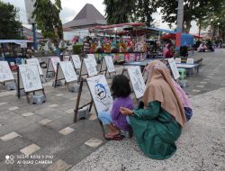 Mewarnai Doraemon di Alun-alun Kebumen