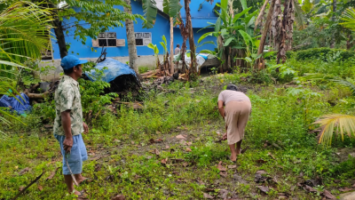 Kerja Bakti Warga RT 4 RW 2 Desa Tambak Agung Dilanjut Penyemprotan Desinfektan