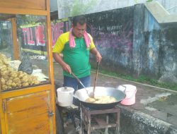 Bertekad Ubah Nasib, Rasimun Dagang Gorengan