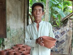 Gerabah Membawa Berkah Keluarga