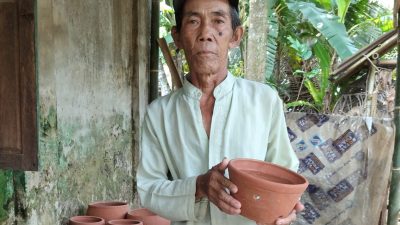 Gerabah Membawa Berkah Keluarga