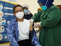 Vaksinasi Massal di UGM Diikuti 2.681 Orang