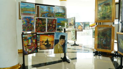 Perupa Banyumas Raya Pamerkan Karya di  TWP Purbasari Pancuran Mas Purbalingga