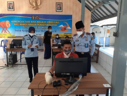 Syawalan Bersama Keluarga, WBP Rutan Wates Ikuti Video Call Lebaran