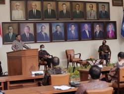 Dialog dengan Pimpinan Perguruan Tinggi DIY, Menkopolhukam; Korupsi Makin Meluas