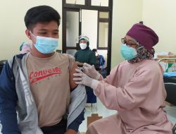 Dibagi 3 Gelombang, 257 Siswa MAN 3 Kulonprogo Ikuti Vaksinasi Covid-19