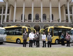 UGM Terima Bantuan Bus Listrik dan Microbus