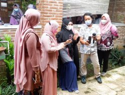 Pelaku UMKM Purbalingga Belajar Motret untuk Promo Produk di Medsos