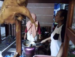 Buka Warung Bakmi Jawa, Mba Nuning Masak Bakmi Ala Mbah Mo