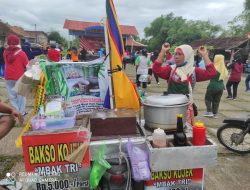 Joget Mbak Tri Penjual Bakso Kojek