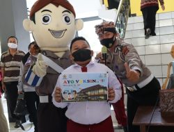 Hadirkan Badut Si Braling, Satlantas Polres Purbalingga Hibur Anak-anak Peserta Vaksinasi