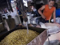 Lima Tuntutan Perajin Tahu Tempe