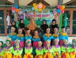 Pentas Tutup Tahun RA Masyithoh Wonobroto
