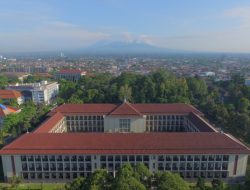 74 Persen Mahasiswa UGM Berasal dari Keluarga Menengah ke Bawah
