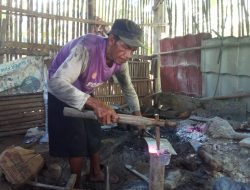 Kisah Tiga Warga Kularan, Mencari Rezeki Menempa Pelat Besi