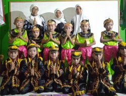 RAM Wonobroto Tampilkan Tari Angguk di Pentas Seni Padukuhan