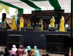 Bawakan Tembang Salawat, Penampilan Mutik Nida Menghibur Ibu-ibu Jamaah Pengajian
