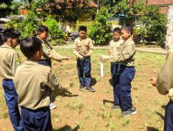 Urai Stres Akademik, Siswa MI Muhammadiyah Klopogodo Ikuti Program Play Therapy
