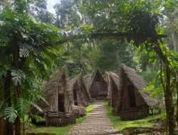 Seribu Batu Songgo Langit, Hutan Wisata Seperti di Negeri Dongeng