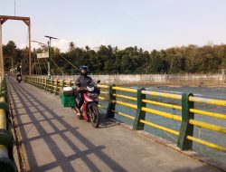 Menikmati Suasana Senja Bendung Kamijoro