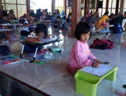 Anak-anak Antusias Ikuti Lomba Mewarnai di Ndalem Nampan