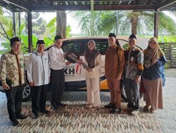 BPKH Bersama Baznas Salurkan Bantuan Mobil Layanan Haji