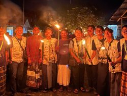 KKN UGM Unit Bacan Pawai Obor Bersama