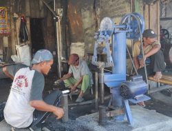 Para Empu Masih Terus Berkarya di Pasar Wage Bumiayu