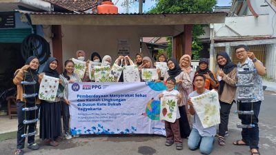 Mahasiswa PPG Prajabatan Pendidikan Biologi UNY Berdayakan Masyarakat dengan Pelatihan Ecoprint