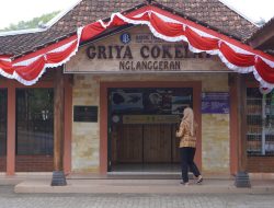 Griya Cokelat Nglanggeran Usaha Ekonomi Kreatif Berbasis Masyarakat