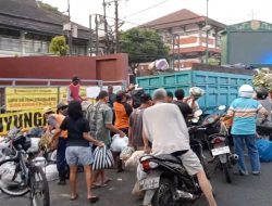 Jogja Darurat Sampah: Warga Antre Sejak Subuh Untuk Buang Sampah