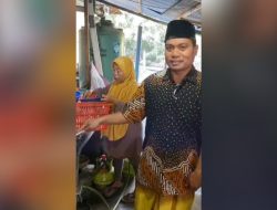 Lurah Condongcatur Reno Chandra Sangaji Masak Rica-rica Ayam untuk 200 Porsi