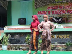 Peragaan Busana Muslimah Meriahkan Milad ke-28 MAN 3 Kulonprogo
