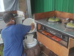 Pukis Abizzz dengan 2 Varian dan 12 Topping