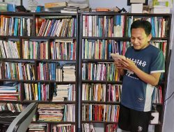 Sam Edy Yuswanto, Menulis untuk Platform Digital dan Berjualan Buku