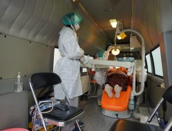 70 Sivitas FakultasPeternakan UGM Ikuti Pemeriksaan Gigi dan Mulut