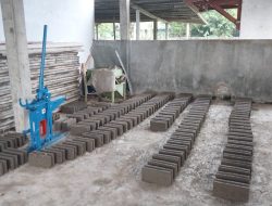 Kreasi Batako dari Limbah Kotoran Sapi