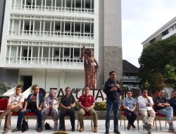 Akademisi Diminta Tetap Kritis Terhadap Pelaksanaan Demokrasi dan Hukum di Indonesia