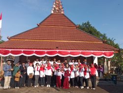 Tiga Padukuhan di Condongcatur Laksanakan Upacara Bendera Peringatan HUT RI