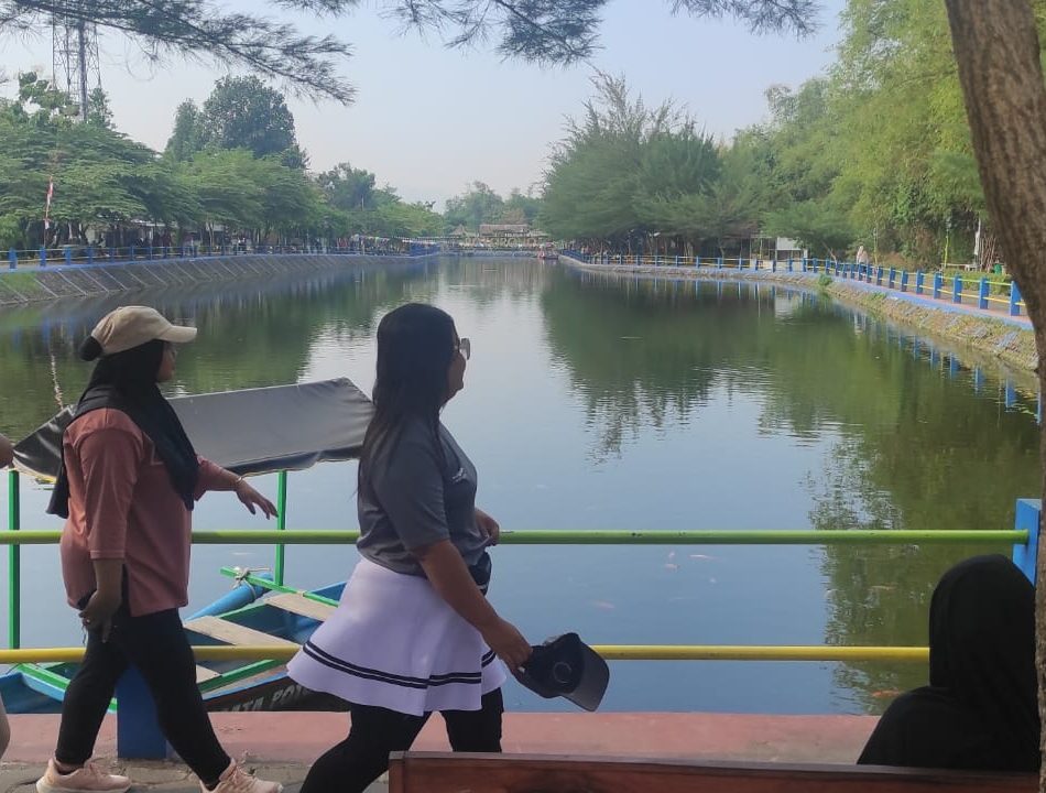Jalan-jalan Mengitari Embung Potorono Asyik dan Menyehatkan