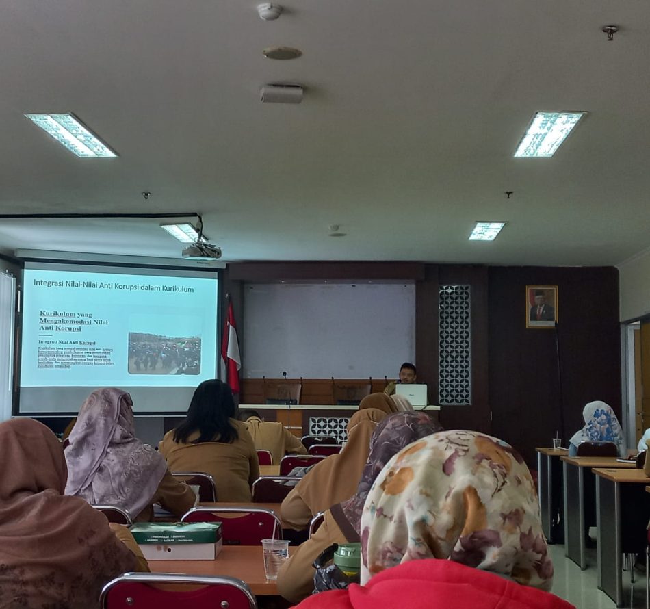 Pendidikan Anti Korupsi Tidak Dimasukkan Dalam Materi Pelajaran Khusus