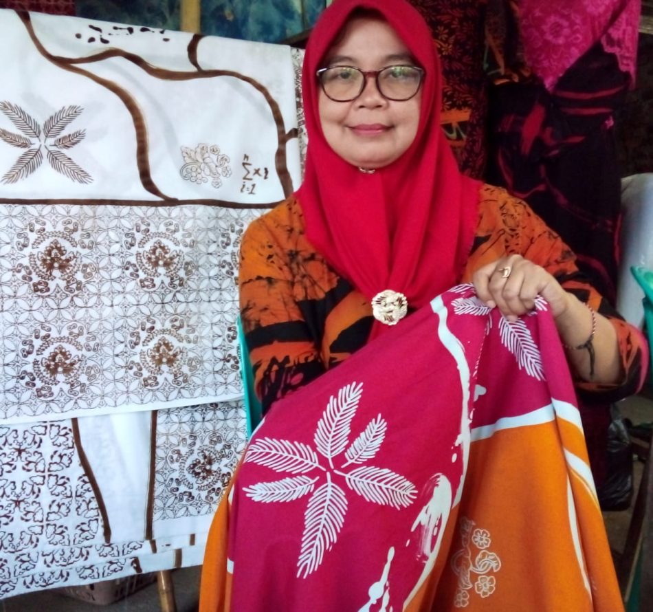 Blarak Garing, Motif Khas Batik Segajih