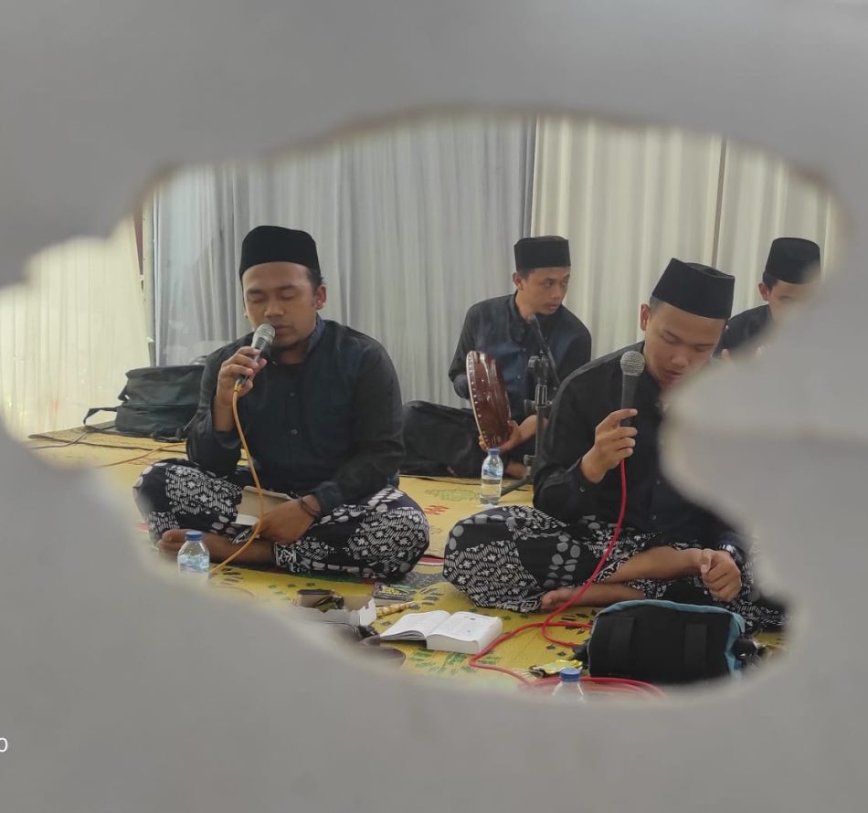 Hadroh Tibbil Qulub Meriahkan Resepsi Pernikahan