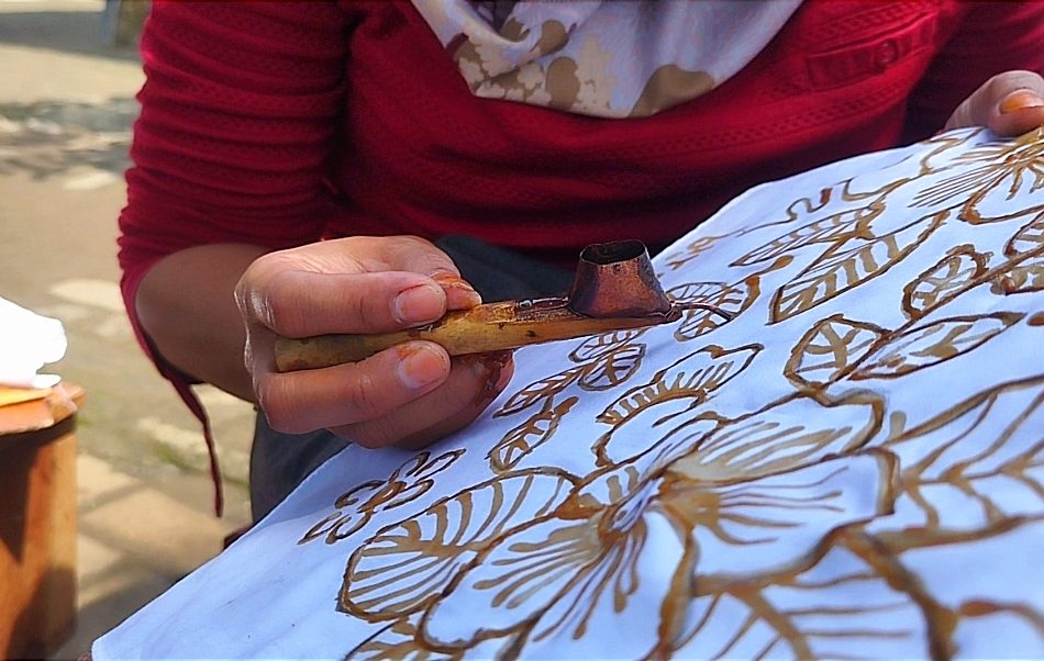 Ciri Khas Batik Tulis Giriloyo