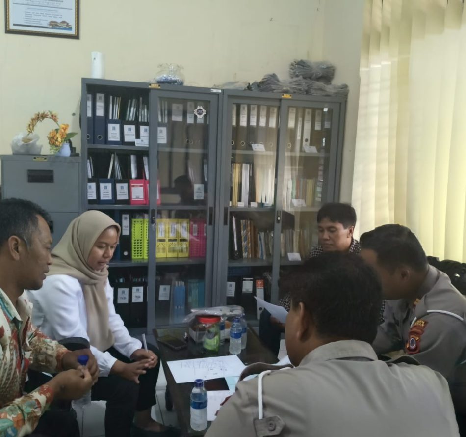Parade 1001 Hadroh Hari Jadi ke-78 Kalurahan Condongcatur