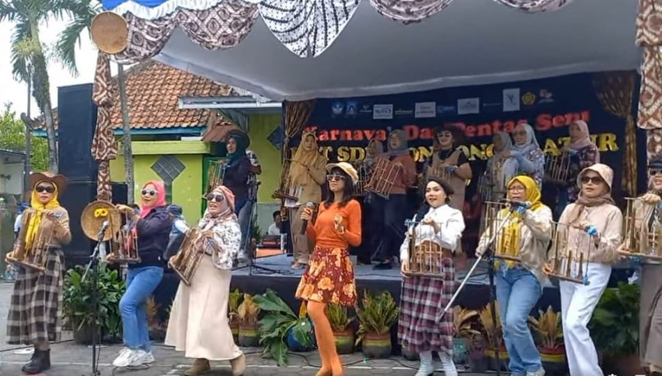 HUT ke-50, SDN Condongcatur Gelar Karnaval