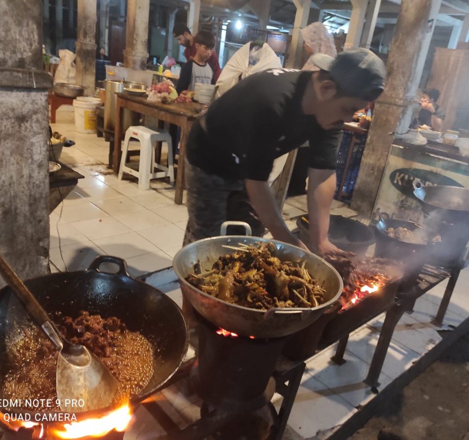 Jalan Imogiri Timur Sentra Sate Klatak